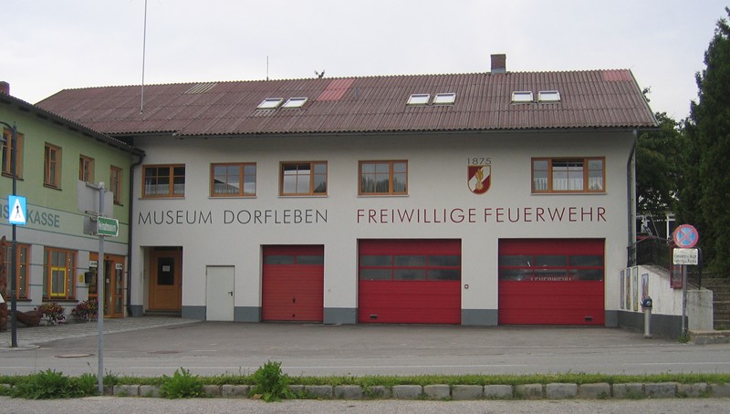 https://www.feuerwehr-gross-schoenau.info/wp-content/gallery/ff-haus/aussen.JPG